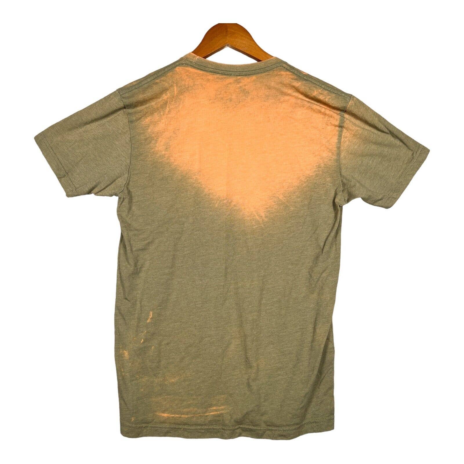 Disney Epcot World Showcase Seven Dwarfs Sneezy Gesundheit